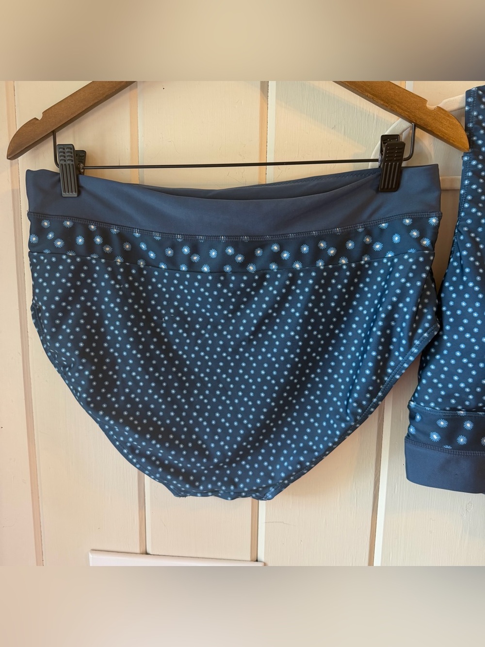 Nani Swimwear Navy Polka Dot Floral Two-Piece Swim Set with Crop Tank, Size XL - Picture 3 of 7